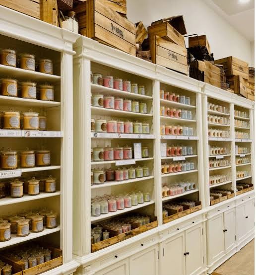 Luxury Handmade Candles for Modern Interiors - TL Tenant