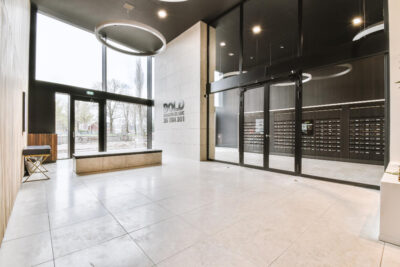 Commercial Space - LL Tenant - Vis/Auto/Z app
